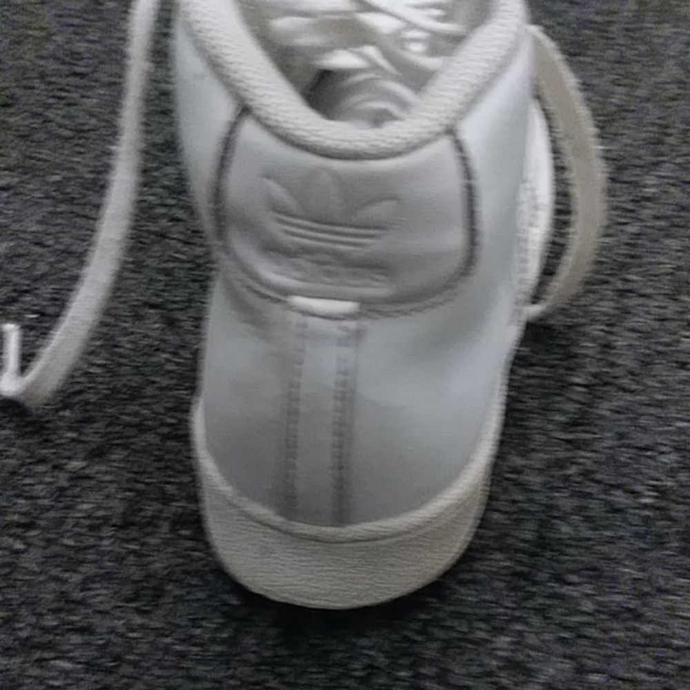 Shoes - Picture 4 of 4